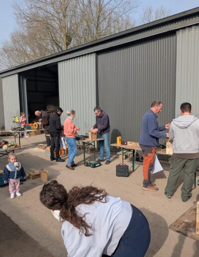 Atelier Nichoirs à la voirie de Geer